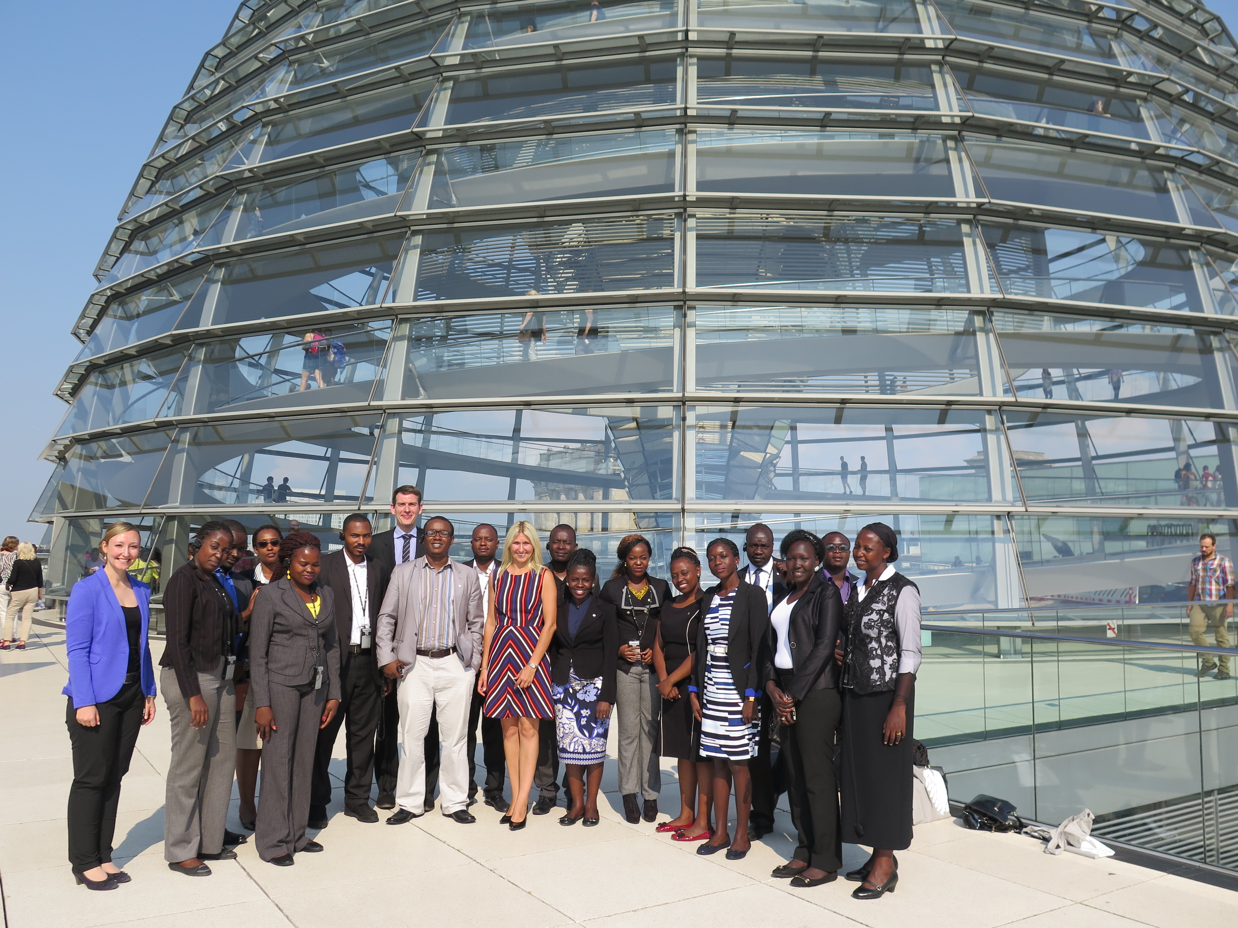 Students of the TGCL and Dr. Silke Launert